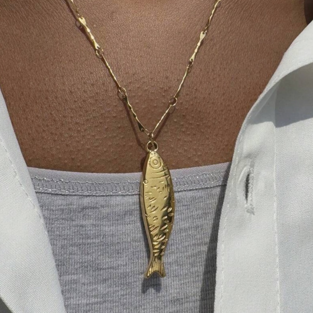 Fish necklace